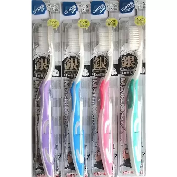 Заказать онлайн Mashimaro Зубная щетка c наночастицами серебра Toothbrush в KoreaSecret