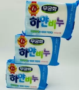 Заказать онлайн Mukunghwa Комплект 3 шт Отбеливающее мыло для стирки Laundry Soap в KoreaSecret