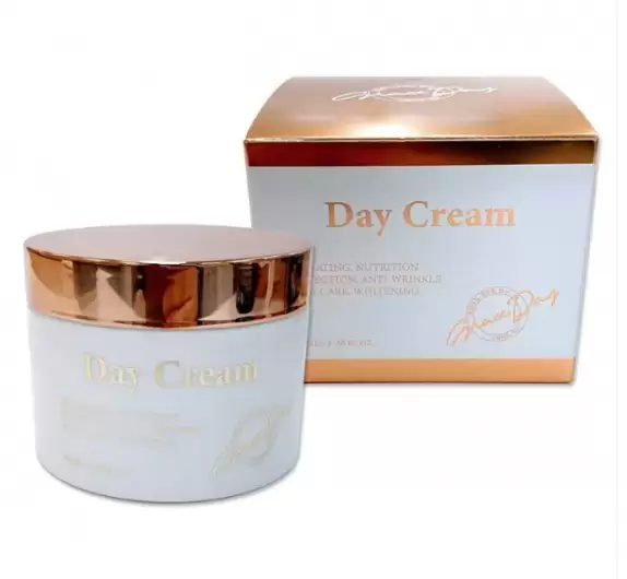 Заказать онлайн Grace Day Дневной крем для лица Grace Day Day cream в KoreaSecret